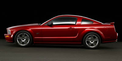 2005 Ford Mustang GT Premium Coupe RWD