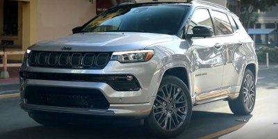 Used 2022  Jeep Compass Latitude 4x4 at Capitol Car Credit near Rantoul&comma; IL